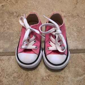 Pink toddler girl converse shoes